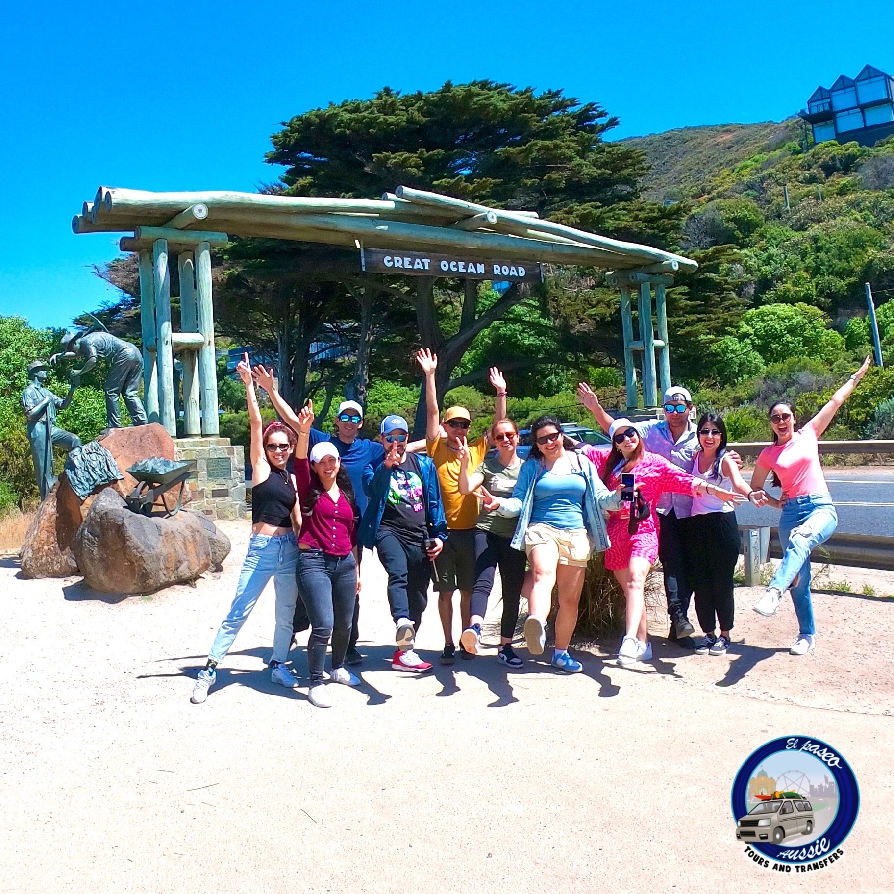 Great Ocean Road & Twelve Apostles Tour