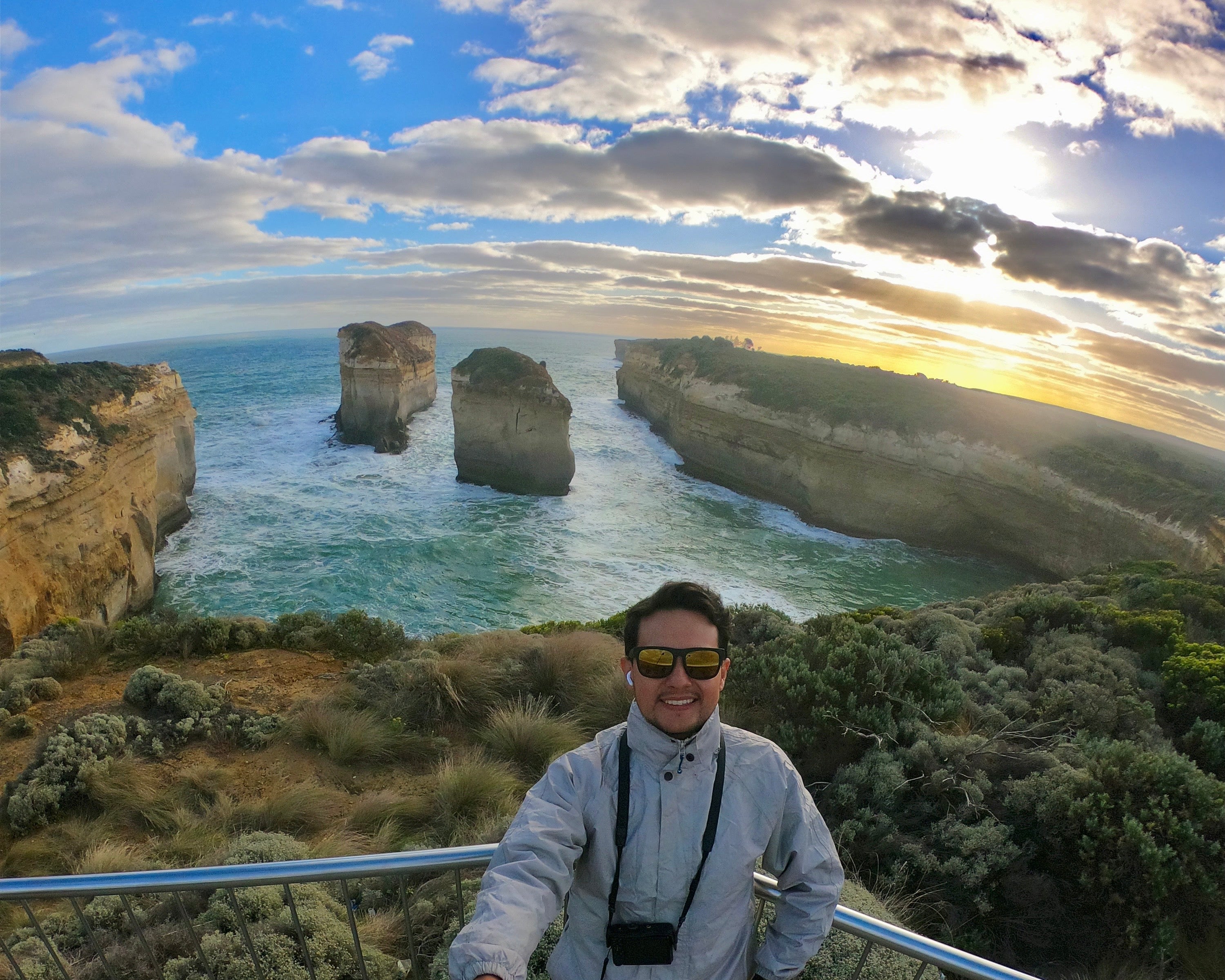 Great Ocean Road & Twelve Apostles Tour