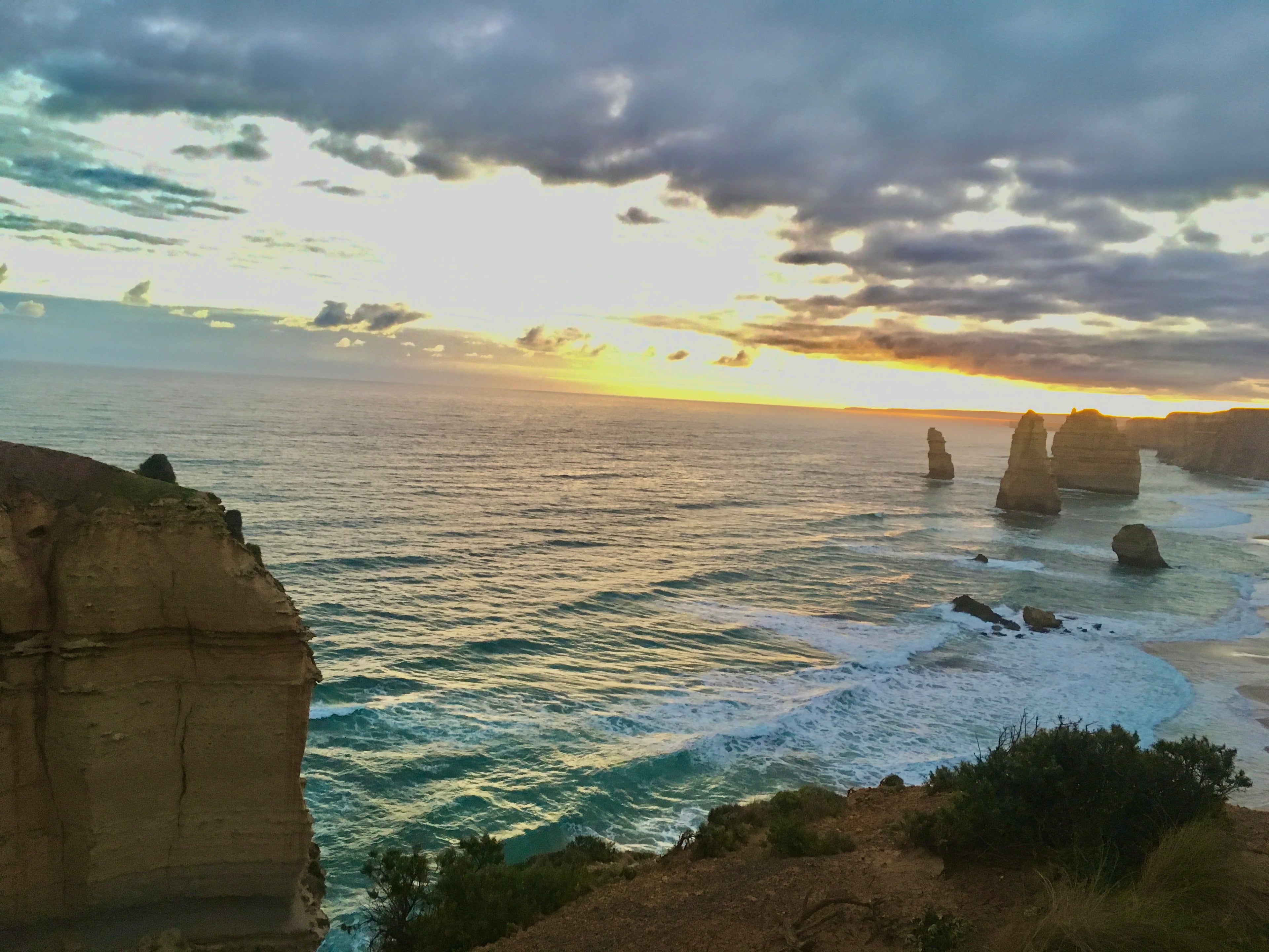 Great Ocean Road & Twelve Apostles Tour